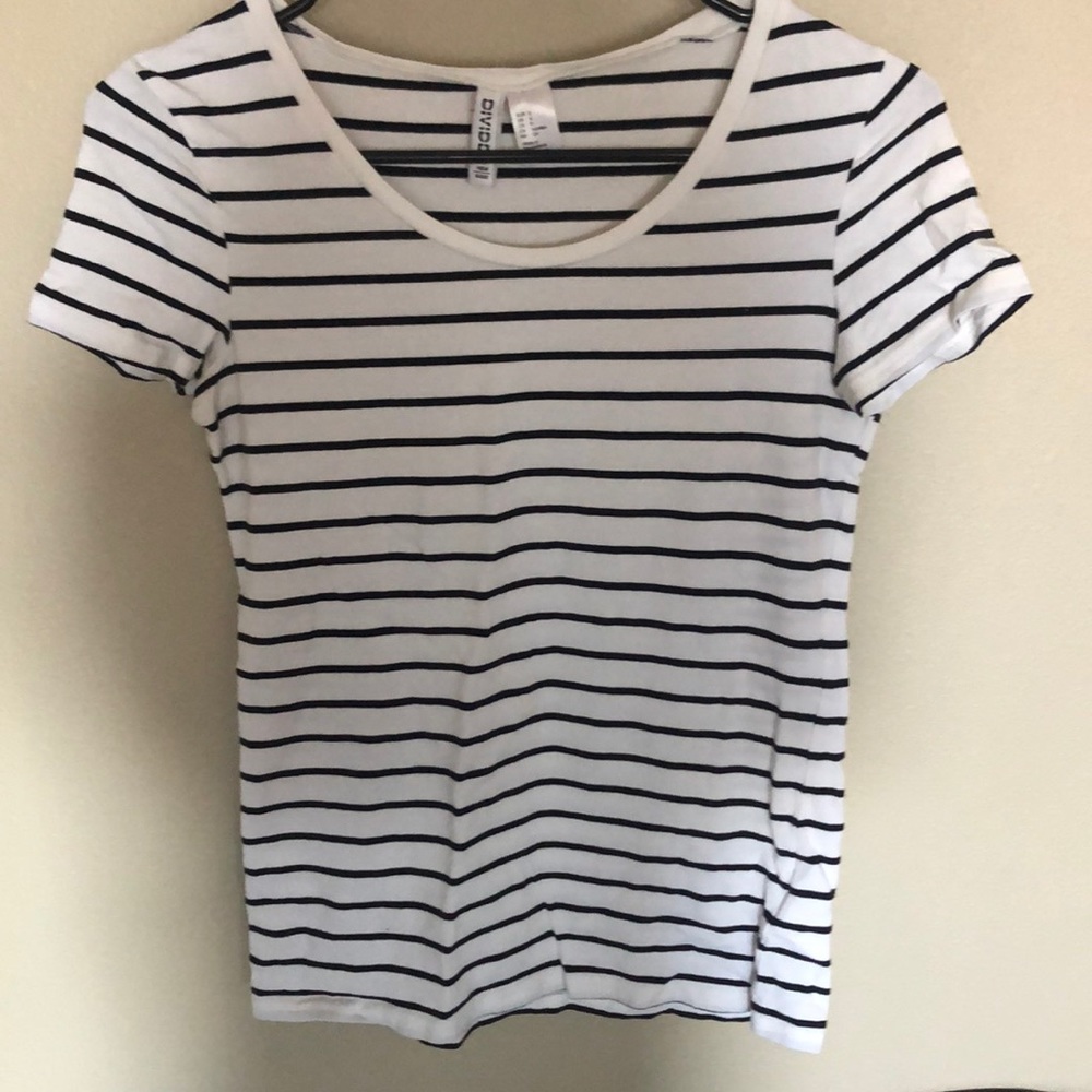 Women’s tee
